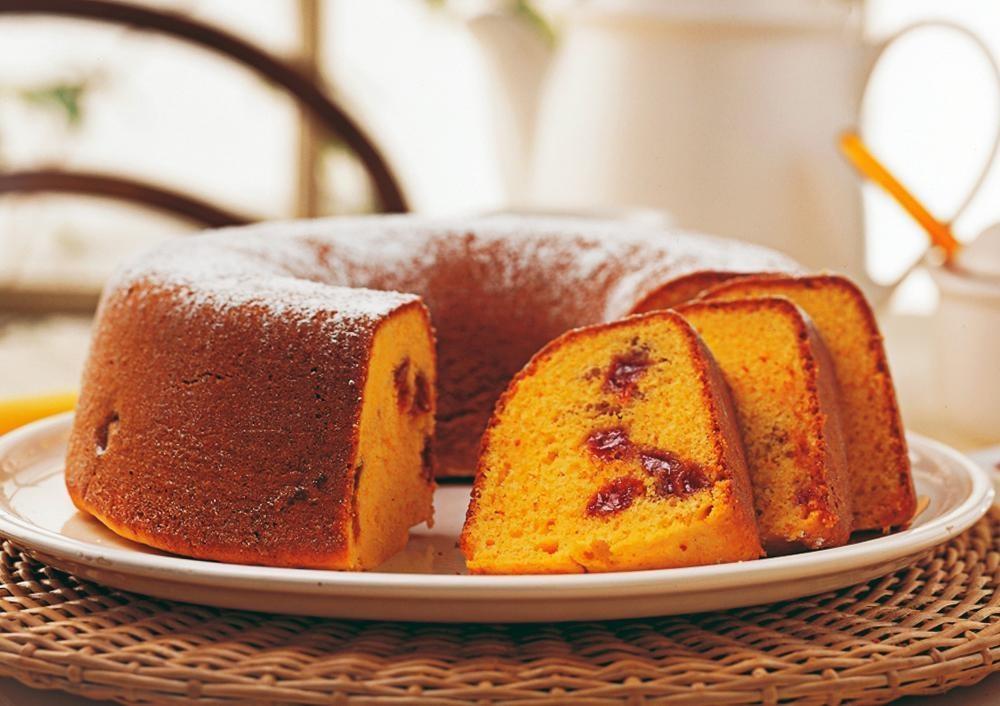 Bolo de fuba com goiabada