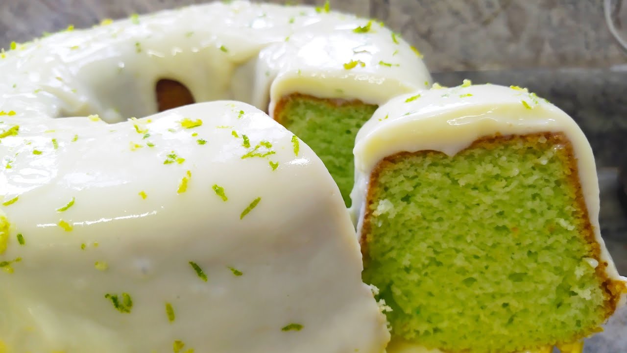 Bolo de limao com gelatina
